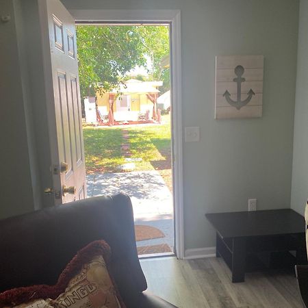 3 Bedroom House Fenced Backyard Private Patio Areas Grill Firepit Plenty Parking! Quick Access 10 Min To Beach Airport Delray West Palm Lake Worth Beach Exteriör bild