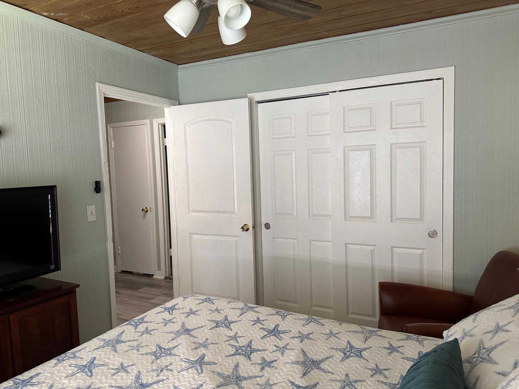 3 Bedroom House Fenced Backyard Private Patio Areas Grill Firepit Plenty Parking! Quick Access 10 Min To Beach Airport Delray West Palm Lake Worth Beach Exteriör bild