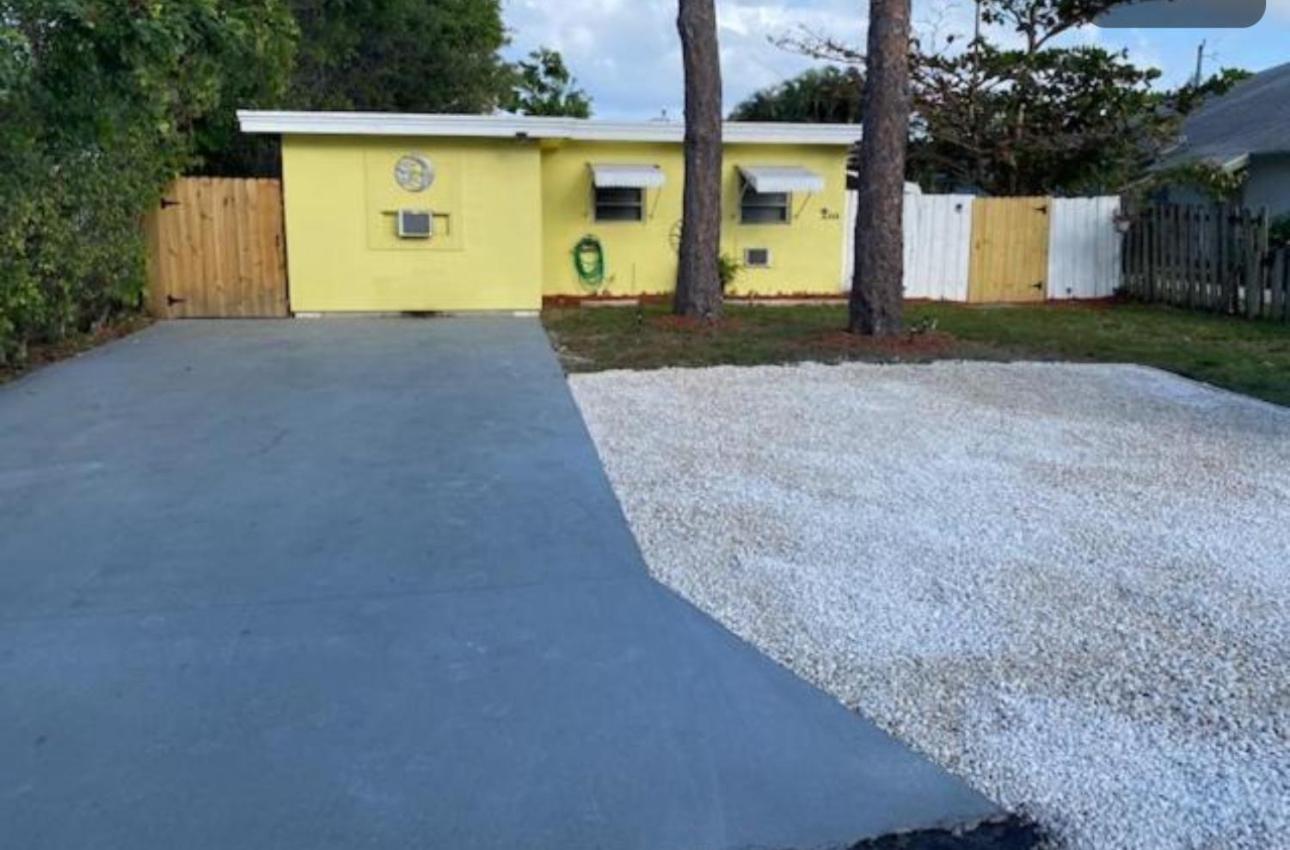 3 Bedroom House Fenced Backyard Private Patio Areas Grill Firepit Plenty Parking! Quick Access 10 Min To Beach Airport Delray West Palm Lake Worth Beach Exteriör bild